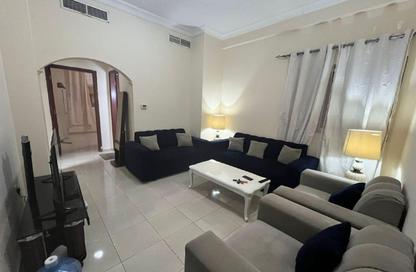 Apartment - 2 Bedrooms - 1 Bathroom for rent in Al Qulaya'ah - Al Sharq - Sharjah