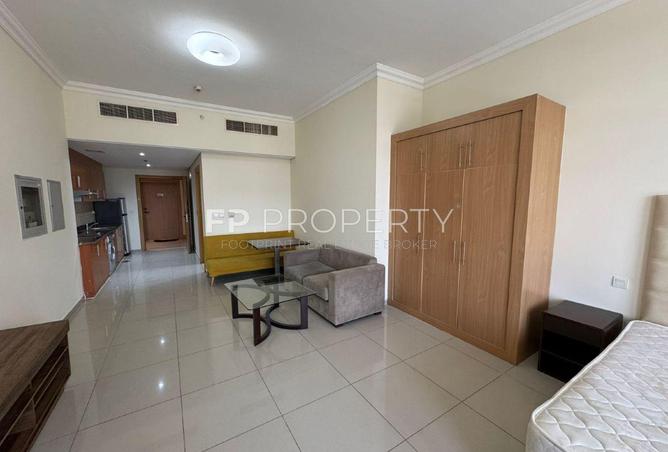 105121206 - Property Image 2