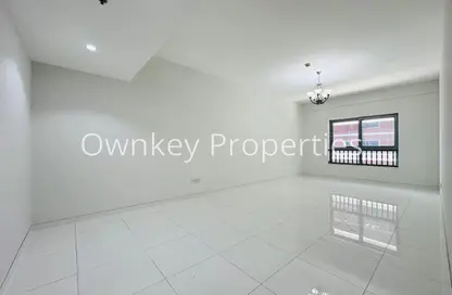 شقة - 2 غرف نوم - 3 حمامات للايجار في الطوب - منخول - بر دبي - دبي