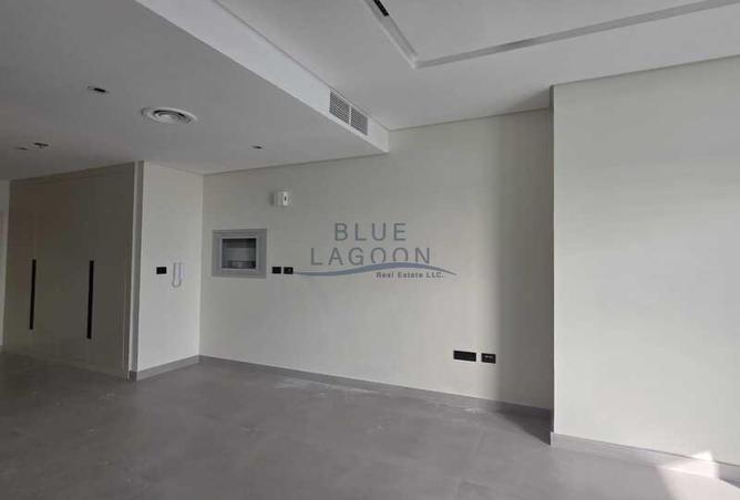 77793566 - Property Image 3