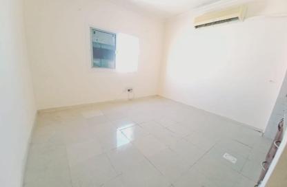 Apartment - Studio - 1 Bathroom for rent in Muwailih Building - Muwaileh - Sharjah
