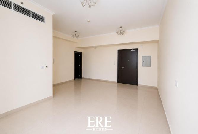 104680418 - Property Image 2