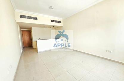 Apartment - Studio - 1 Bathroom for rent in Muwailih Building - Muwaileh - Sharjah