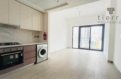 Apartment - 2 Bedrooms - 2 Bathrooms for rent in Azizi Riviera 38 - Azizi Riviera - Meydan One - Meydan - Dubai