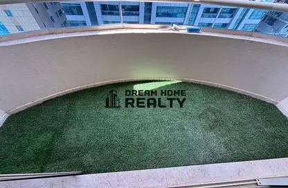 شقة - 2 غرف نوم - 2 حمامات للايجار في التعاون - الشارقة