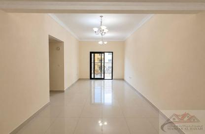 Apartment - 3 Bedrooms - 3 Bathrooms for rent in Muwaileh 29 Building - Muwaileh - Sharjah