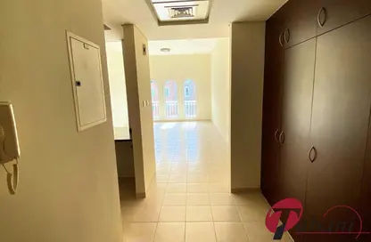 شقة - 1 حمام للبيع في المبنى 206 - طراز مغولي - ديسكفري جاردنز - دبي