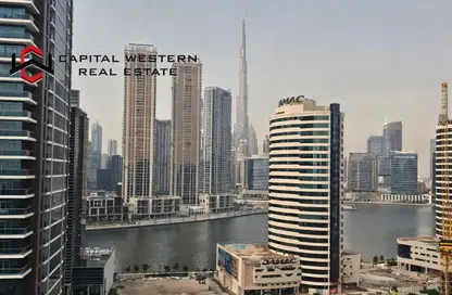 Office Space - 1 Bedroom for rent in Executive Bay B - Executive Bay - Business Bay - Dubai