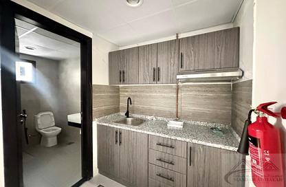 Apartment - Studio - 1 Bathroom for rent in Muwaileh 29 Building - Muwaileh - Sharjah