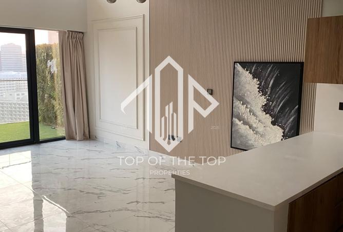 3-bed apartment in Al Maryah Vista · Duplex · Canal view — photo 3