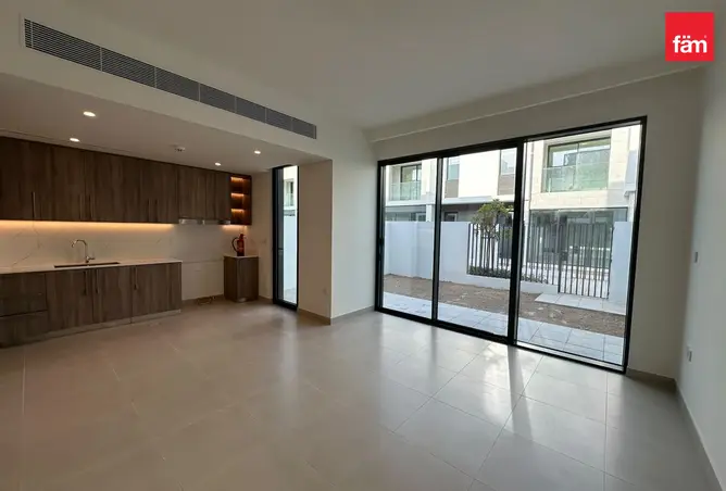 157371010 - Property Image 2