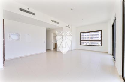 Apartment - 3 - 4 for rent in Golf Views A - Golf Views - Emaar South - Dubai South (Dubai World Central) - Dubai