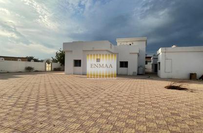 Villa - 4 Bedrooms - 3 Bathrooms for rent in Seih Al Burairat - Ras Al Khaimah Villa - 4 Bedrooms - 3 Bathrooms for rent in Seih Al Burairat - Ras Al Khaimah