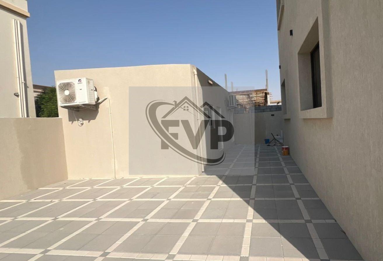 Spacious 5BHK+Maids Villa| Private pool | Big yard photo 12