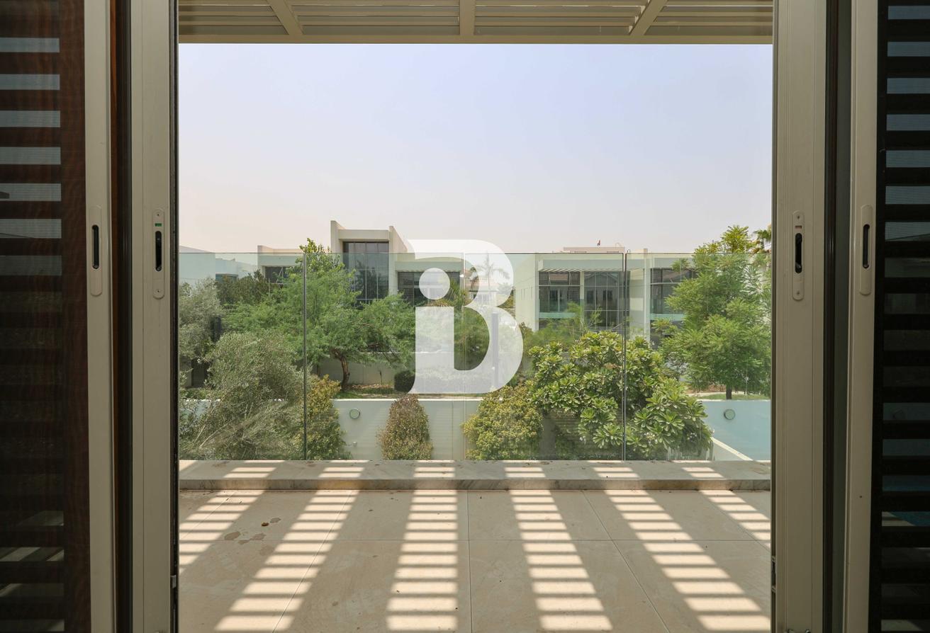 Central Location| Vastu| OPEN FOR OFFERS photo 20