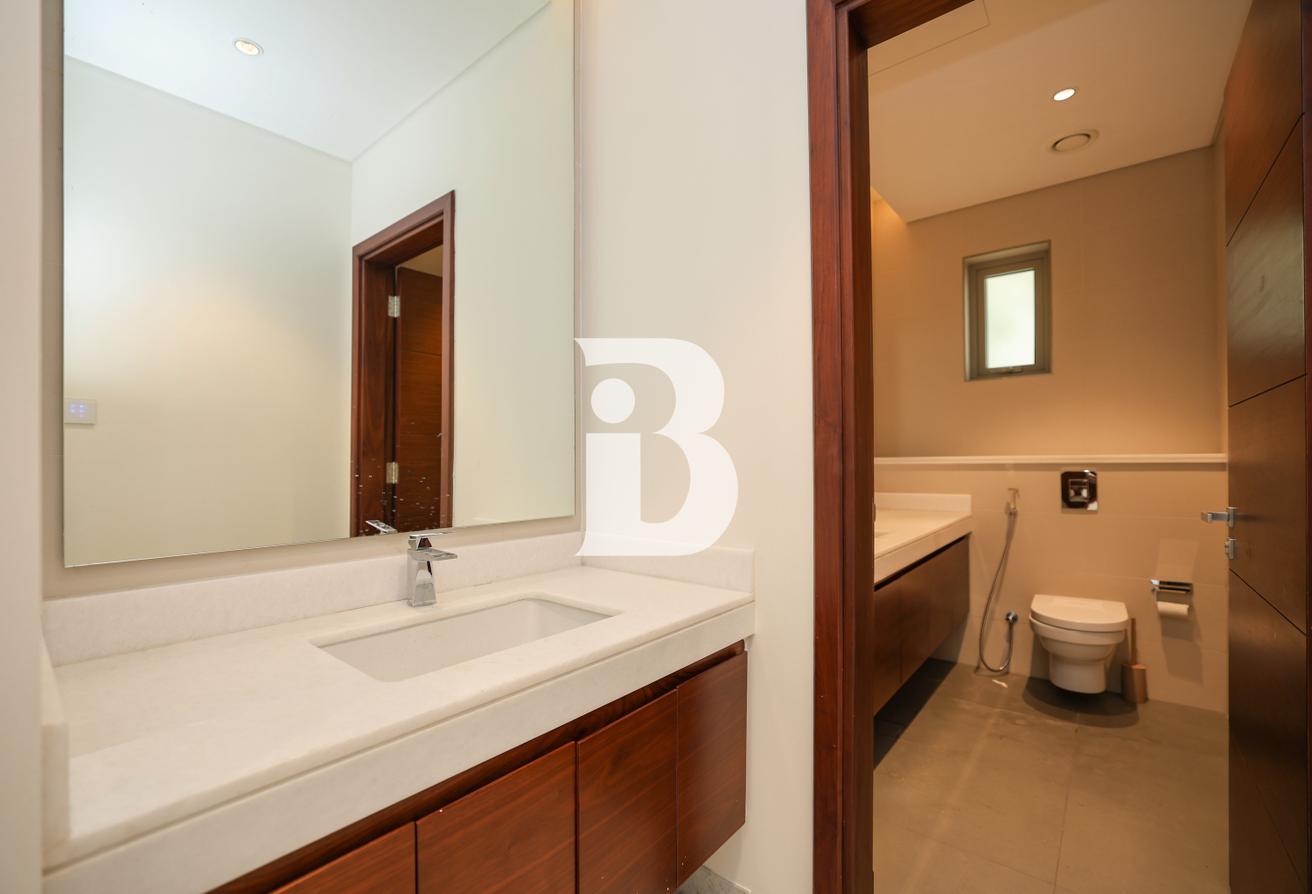 Central Location| Vastu| OPEN FOR OFFERS photo 11