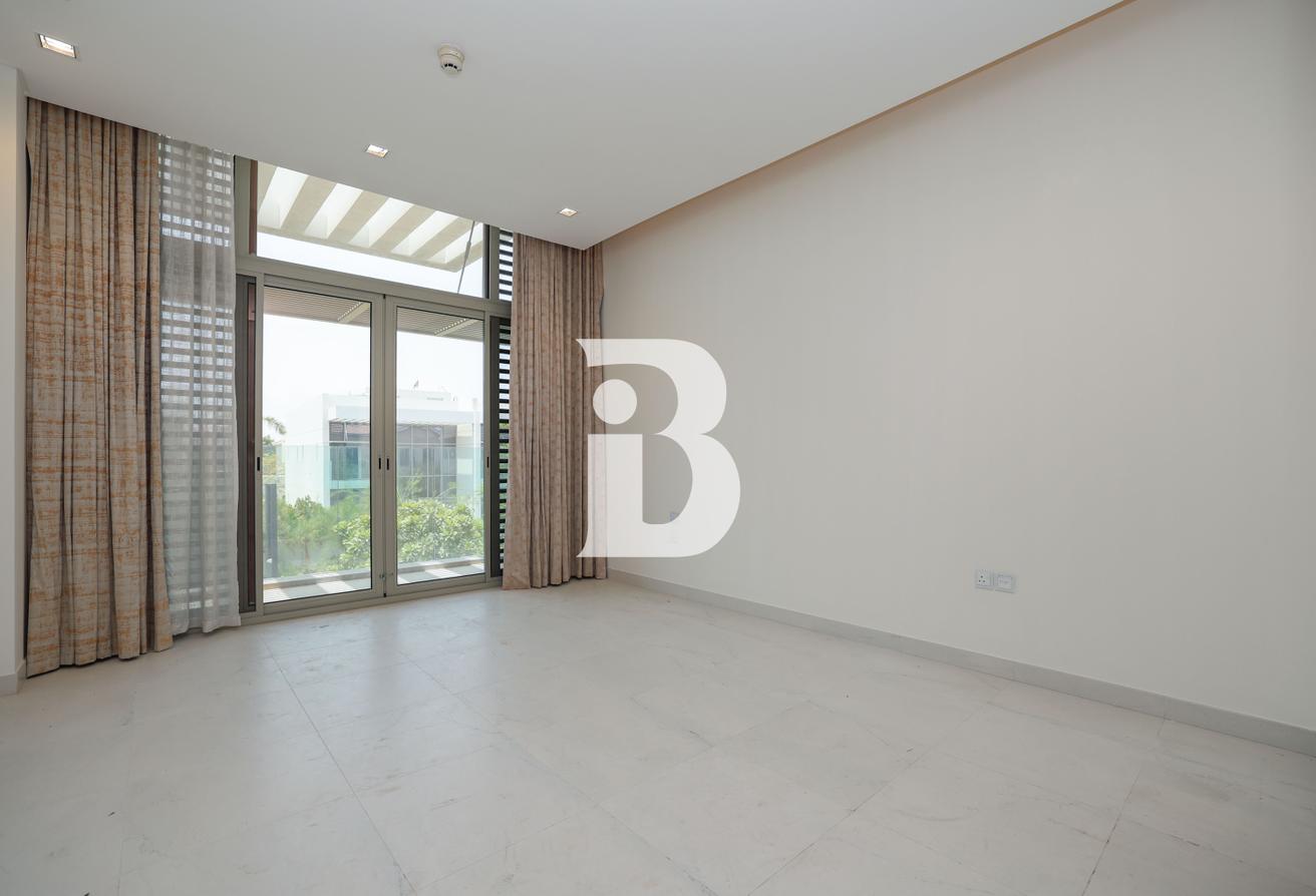 Central Location| Vastu| OPEN FOR OFFERS photo 21