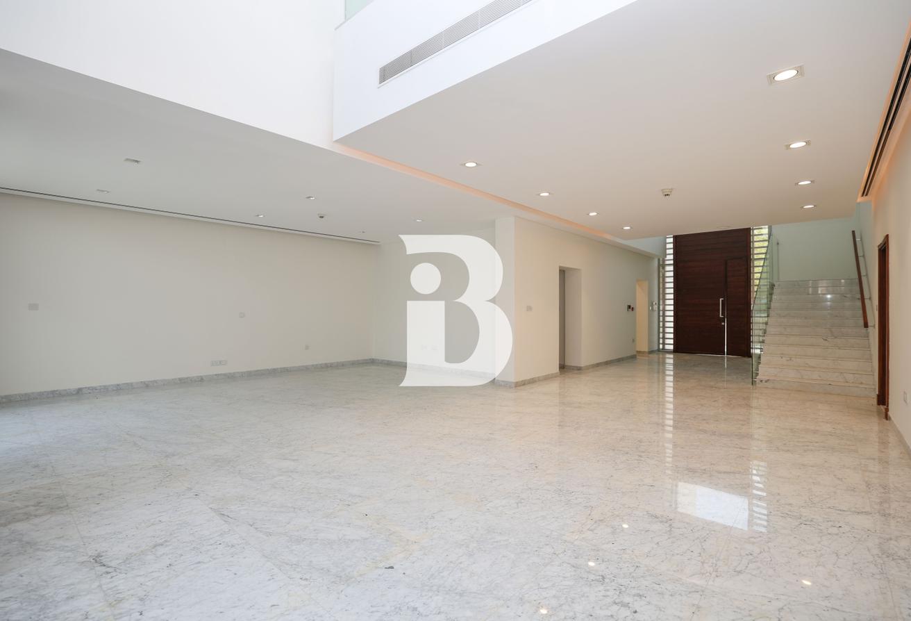 Central Location| Vastu| OPEN FOR OFFERS photo 6