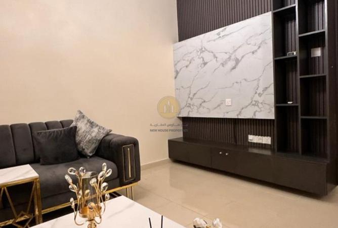 72720725 - Property Image 2