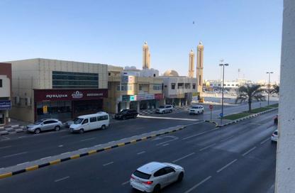 Apartment - 2 Bedrooms - 2 Bathrooms for rent in Qasimia 10 building - Al Mahatta - Al Qasimia - Sharjah