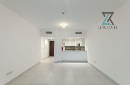 Apartment - 2 Bedrooms - 3 Bathrooms for rent in Rabdan Building - Motor City - Dubai