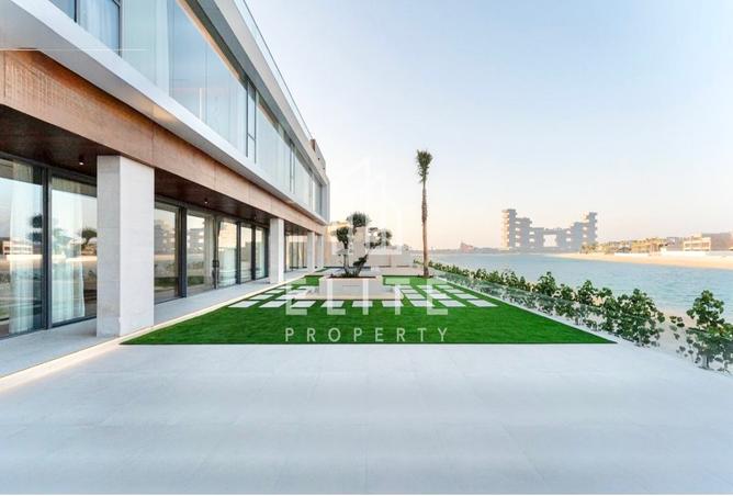 CUSTOM BUILT | BRAND NEW | ATLANTIS VIEW