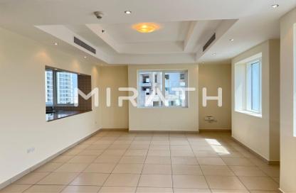 Apartment - 3 Bedrooms - 3 Bathrooms for rent in Bin Hendi Tower - Al Mankhool - Bur Dubai - Dubai