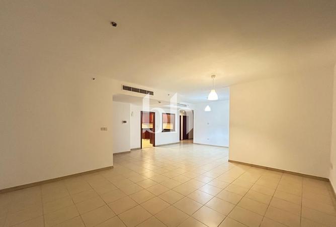 64027444 - Property Main Image