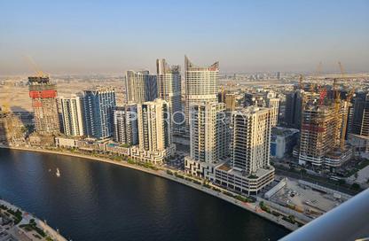 Apartment - 1 Bedroom - 2 Bathrooms for rent in Damac Maison Prive B - Damac Maison Prive - Business Bay - Dubai