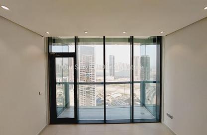 Apartment - 2 Bedrooms - 3 Bathrooms for rent in Shadow Tower - Al Mamzar - Sharjah - Sharjah Apartment - 2 Bedrooms - 3 Bathrooms for rent in Shadow Tower - Al Mamzar - Sharjah - Sharjah