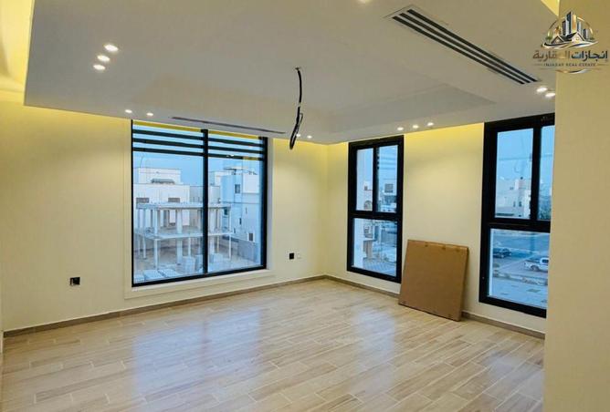 82821288 - Property Image 3