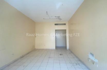 Apartment - 1 - 1 for rent in Al Khudayra Building - Al Ghuair - Al Gharb - Sharjah