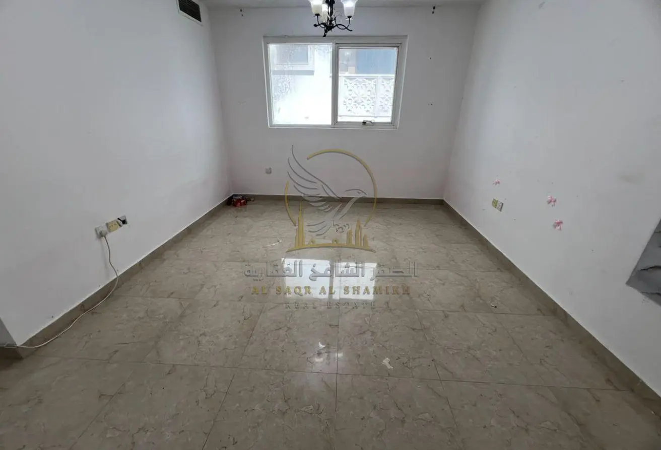 163692060 - Property Main Image