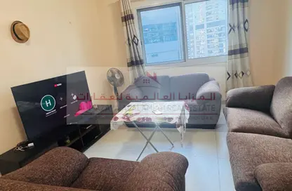 Apartment - 1 Bedroom - 2 Bathrooms for rent in New Al Taawun Road - Al Taawun - Sharjah