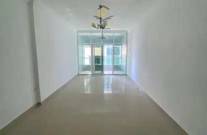 شقة - 3 غرف نوم - 4 حمامات للايجار في شارع التعاون الجديد - التعاون - الشارقة