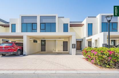 Townhouse - 3 - 4 for sale in Shams Townhouses - Town Square - Dubai
