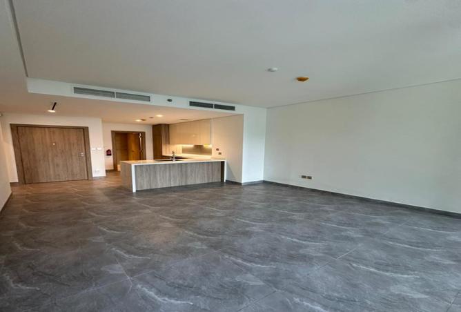Prime Location | Ready | Unfurnished
