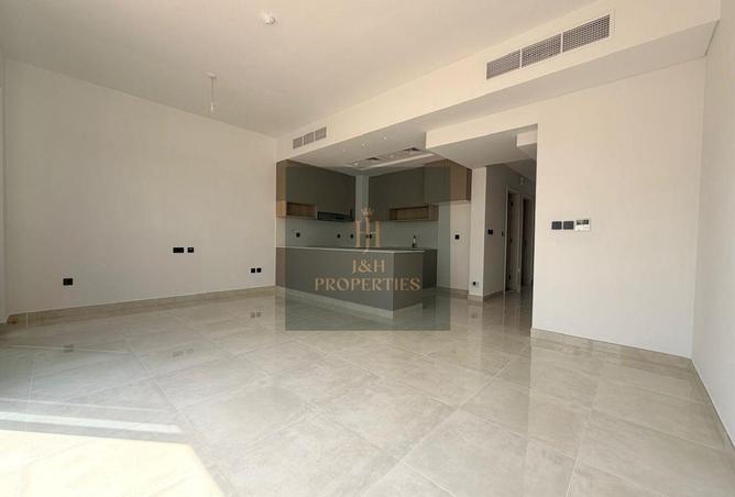 95710716 - صورة العقار 2