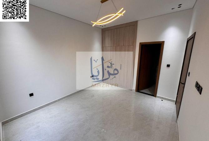 126570001 - Property Image 3