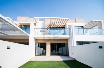Townhouse - 4 - 3 for rent in Richmond - Damac Hills - Dubai
