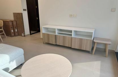 Apartment - 1 - 2 for rent in Symbolic Alpha - Queue Point - Liwan - Dubai