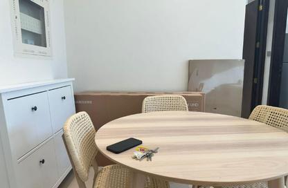 Apartment - 1 Bedroom - 2 Bathrooms for rent in Symbolic Alpha - Queue Point - Liwan - Dubai Apartment - 1 Bedroom - 2 Bathrooms for rent in Symbolic Alpha - Queue Point - Liwan - Dubai