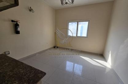 Apartment - Studio - 1 for rent in Al Qulaya'ah - Al Sharq - Sharjah Apartment - Studio - 1 for rent in Al Qulaya'ah - Al Sharq - Sharjah