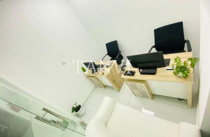 Office Space - Studio - 1 Bathroom for rent in Red Avenue - Al Garhoud - Dubai