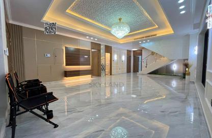 Villa - 5 - 7 for sale in Al Aamra Tower - Al Amerah - Ajman