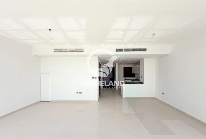 3BR Villa for Rent | Amazonia | Damac Hills 2 photo 3