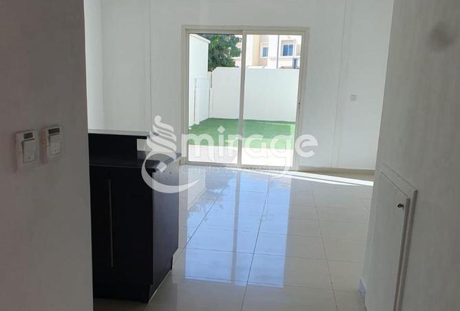 93993028 - صورة العقار 3