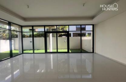 Villa - 3 Bedrooms - 4 Bathrooms for rent in Rochester - The Park Villas - Damac Hills - Dubai