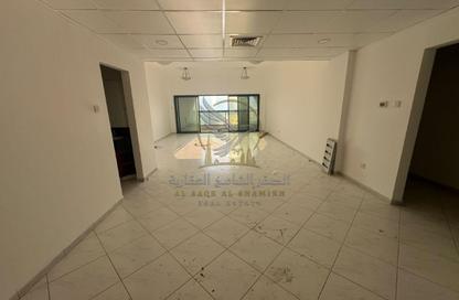 Apartment - 3 - 5 for rent in Al Majaz 1 - Al Majaz - Sharjah