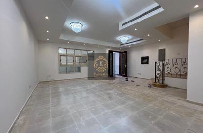 Villa - 4 - 5 for rent in Mohamed Bin Zayed City - Abu Dhabi